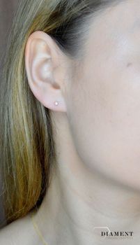 Kolczyki złote damskie 585 wkrętki z diamentami 0,06 ct E279306. Kolczyki złote przy uchu z diamentami na pamiątkę Komunii Świętej. Przepiękne kolczyki złote z diamentami z zapięciem typu sztyft (1).JPG