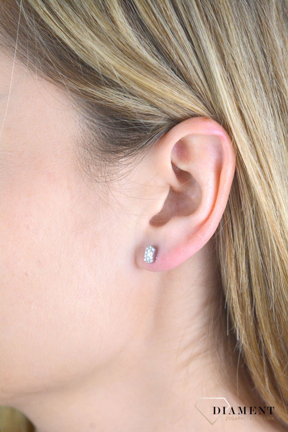 Kolczyki złote damskie 585 wkrętki prostokąty z diamentami 0,24 ct E3774.jpg