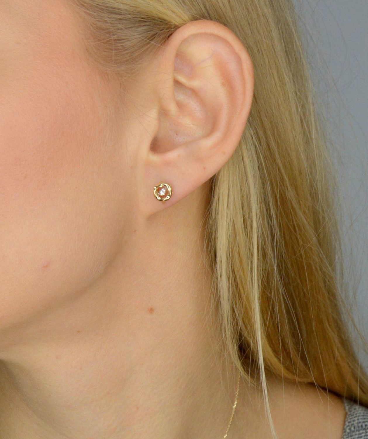 Kolczyki złote DIAMENT migoczące di E75995YS Kolczyki złote z brylantami 75995E001-G1Q2-0.jpg