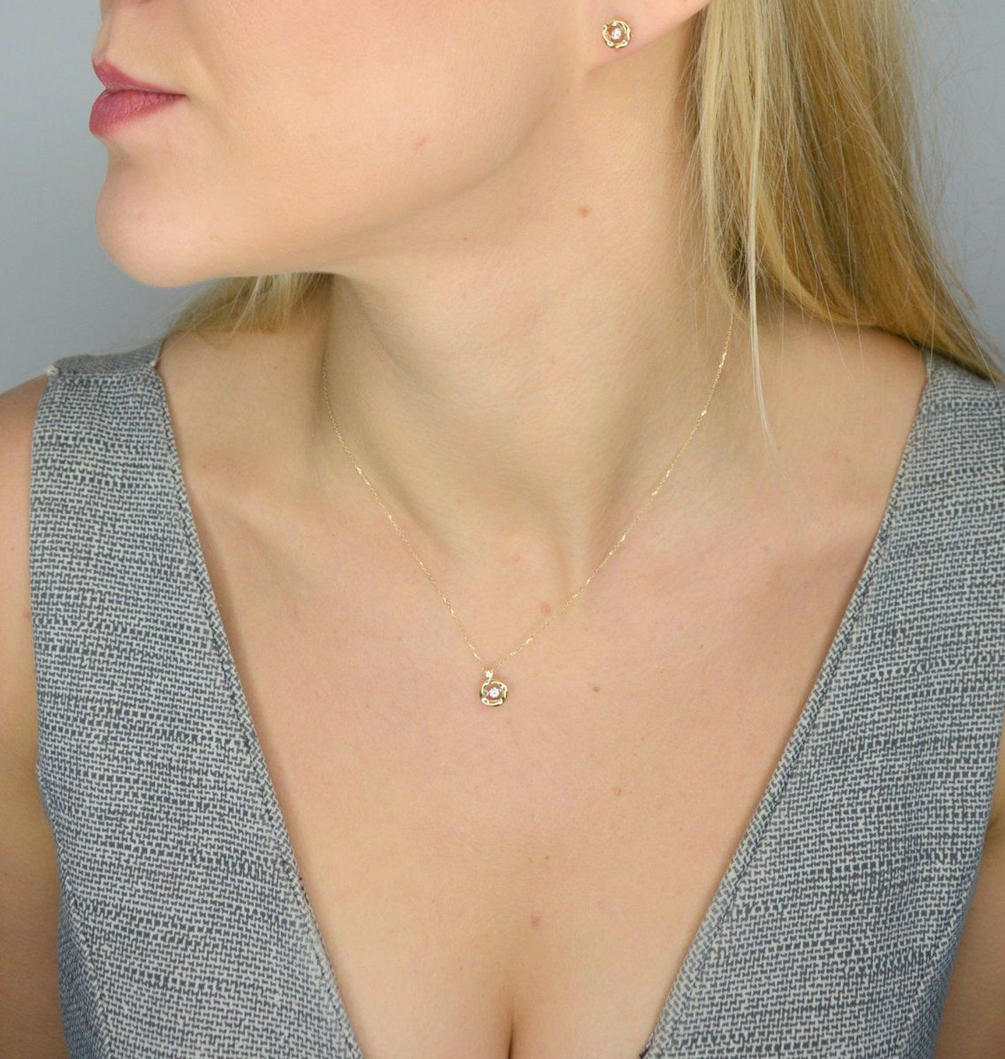 Kolczyki złote DIAMENT migoczące di E75995YS Kolczyki złote z brylantami 75995E001-G1Q2-0.jpg