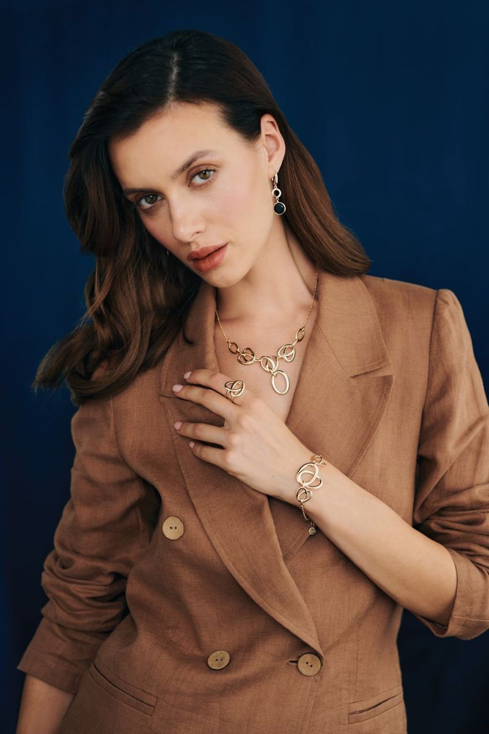 Pierścionek złoty pleciony pr 585, E9SOSWINGA011 Piękny pierścionek marki Dall’Acqua wykonany z wysokiej jakości złota próby 585. Ponadczasowy wzór inspirowany ikonami sztuki1.jpg