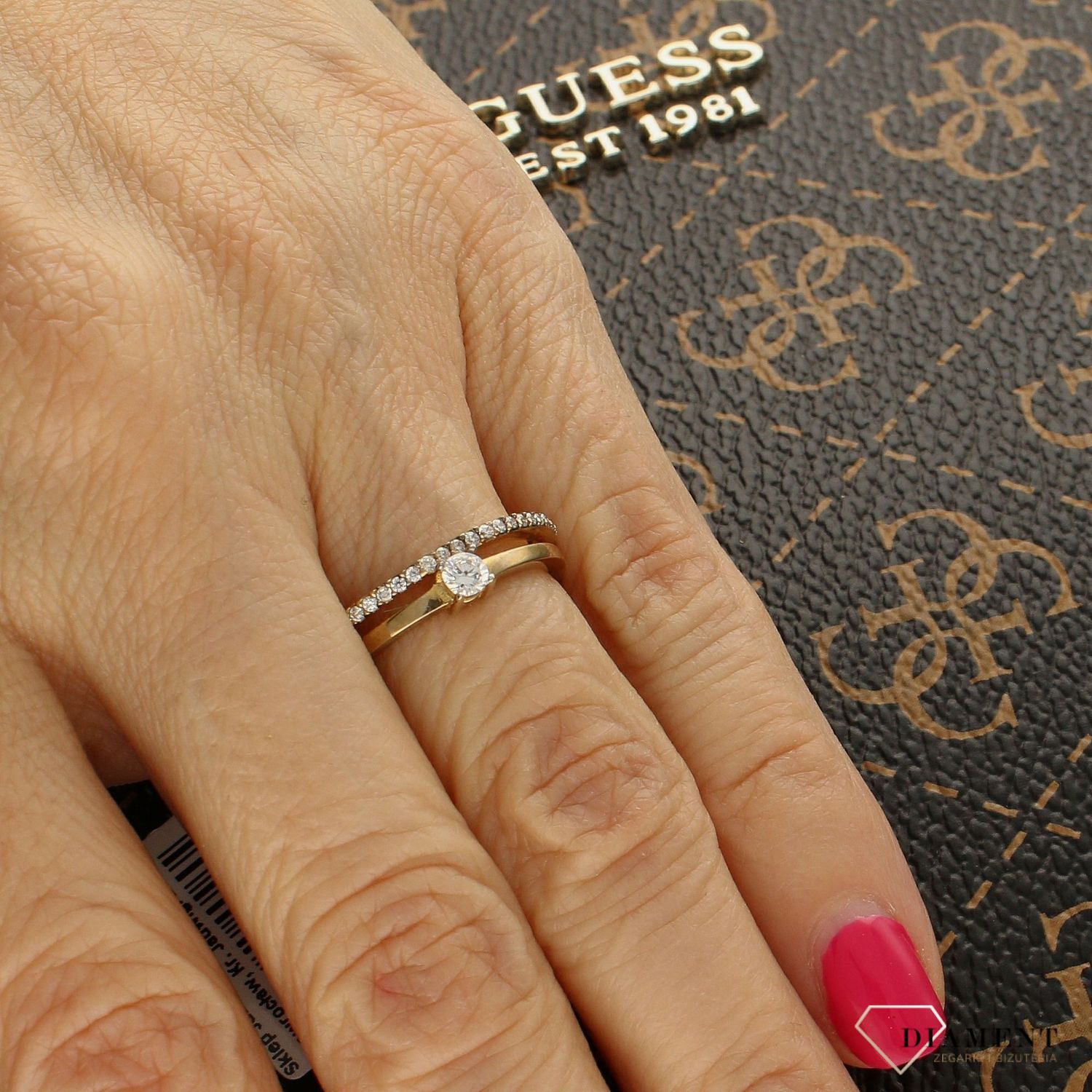 Złoty podwójny pierścionek z cyrkoniami.jpg