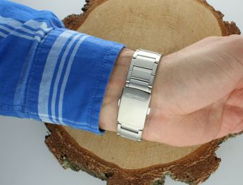 Zegarek męski Casio EDIFICE Bluetooth Premium Schedule Timer Sapphire ECB-30D-1AEF🕦to zegarek wykonany wysokiej jakości materiałów i wyposażony w rozbudowane funkcje.🕦Wszystko to w połączeniu z wysoką klasą 22.jpg