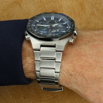 Casio Edifice ECB-950DB-2AEF - zegarek solarny Bluetooth stalowy 100M stal.jpg
