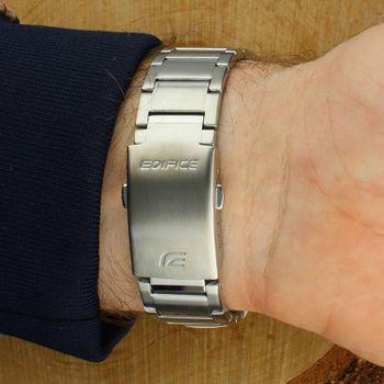 Casio Edifice ECB-950DB-2AEF - zegarek solarny Bluetooth stalowy 100M zapięcie.jpg