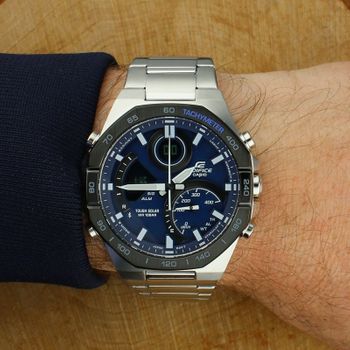 Casio Edifice ECB-950DB-2AEF - zegarek solarny Bluetooth stalowy 100M.jpg