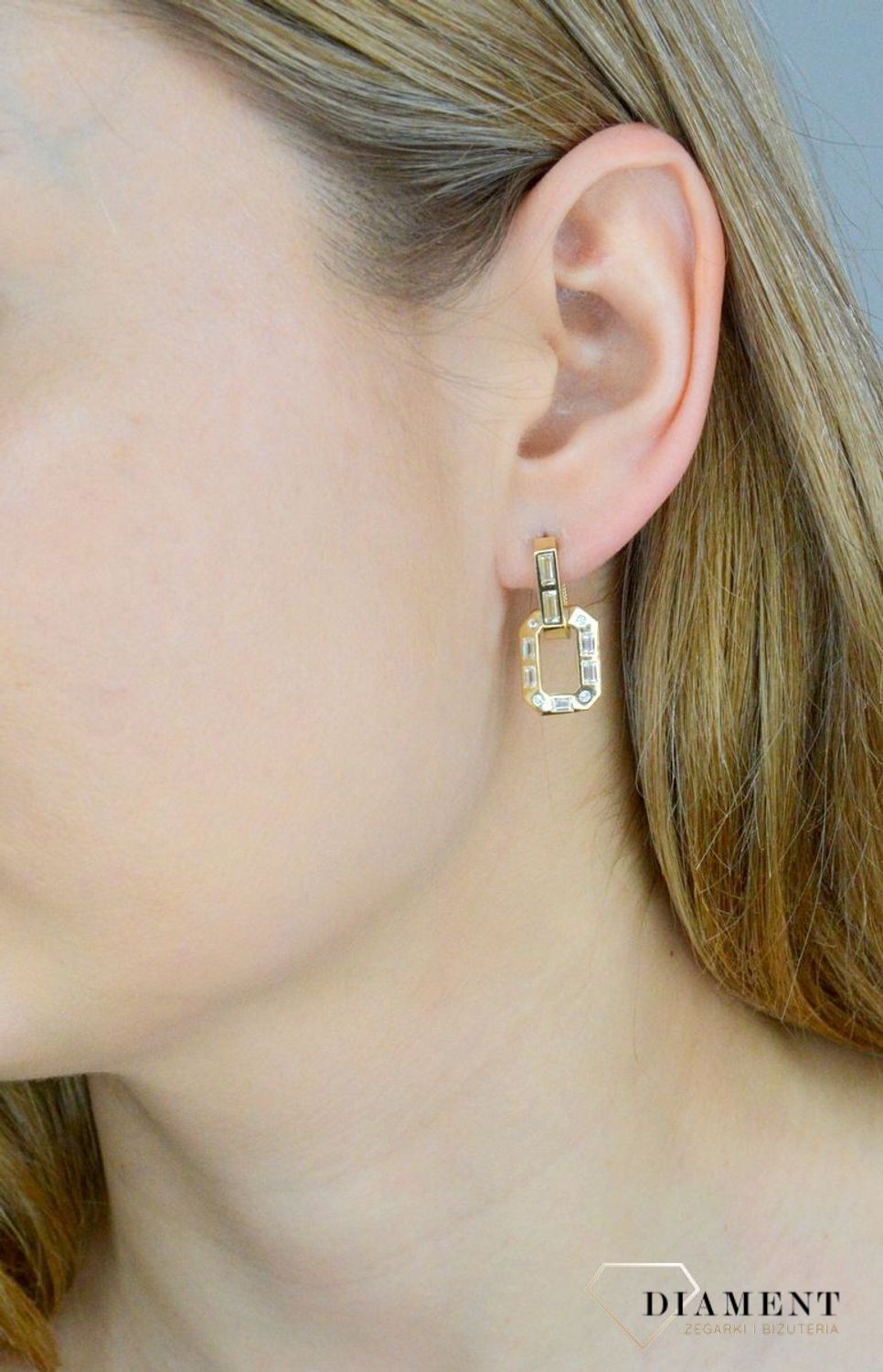 Złote kolczyki damskie 585 wiszące podwójne z cyrkoniami EE1643-01. Złote kolczyki damskie. Złote kolczyki wiszące z cyrkoniami. Kolczyki złote podłużne. Złote wiszące kolczyki na prezent..jpg