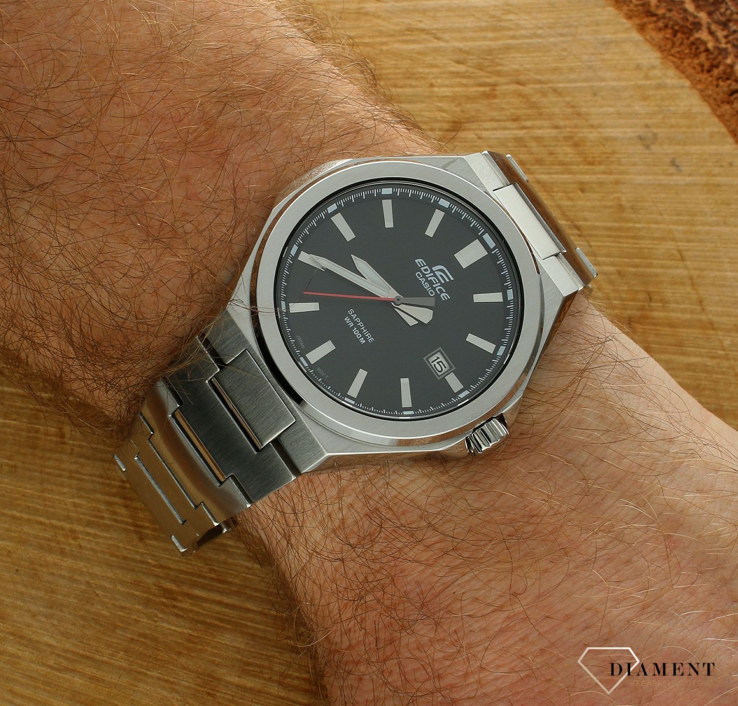 Zegarek męski Casio Edifice Classic Sapphire EFB-108D-1AVUEF. Męski zegarek na bransolecie. Zegarek męski Casio Edifice. Zegarek męski z czarną tarczą. Zegarek męski z szafirowym szkłem na prezent..jpg