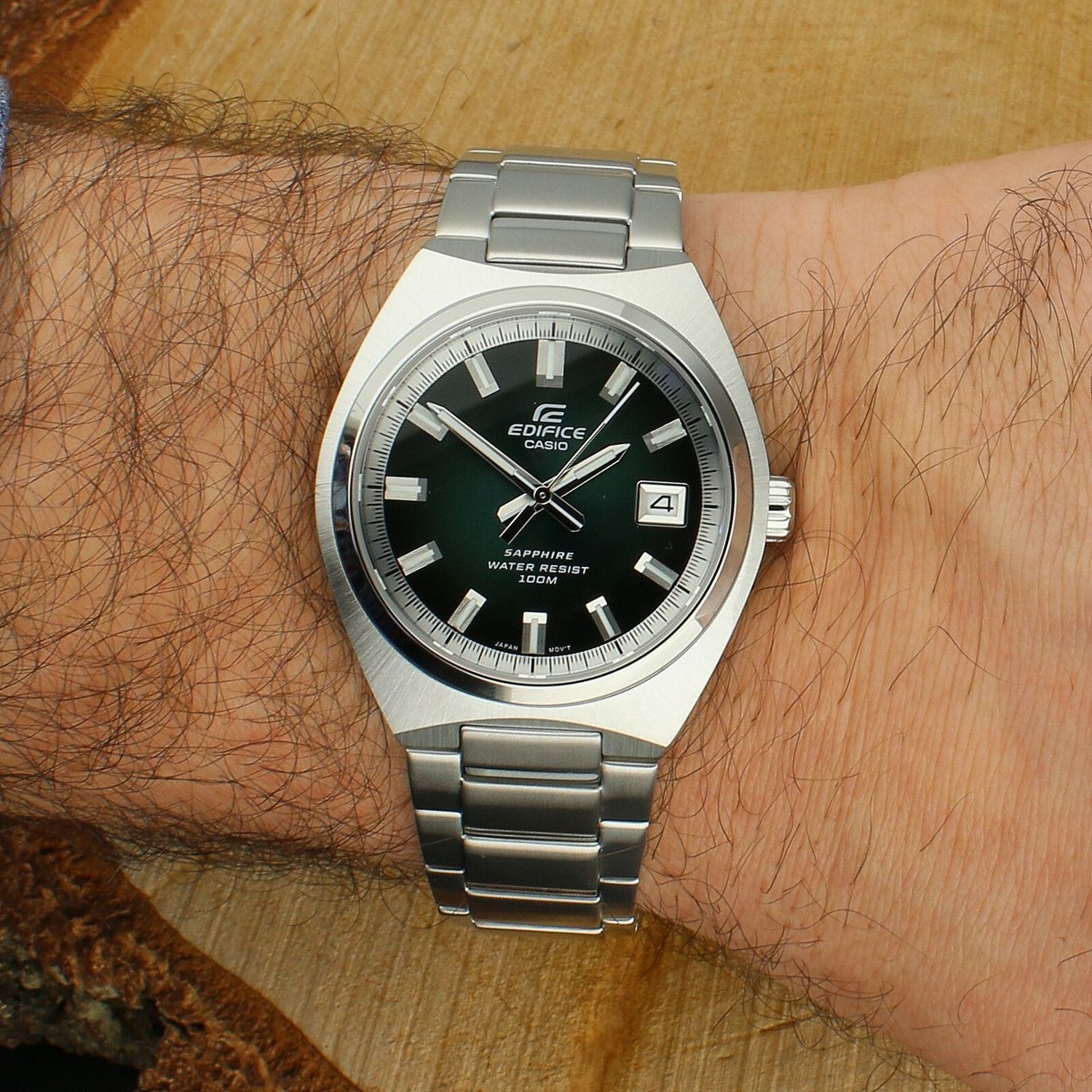 Zegarek Casio Edifice – Męski zegarek kwarcowy ze stalową bransoletą i zieloną tarczą.jpg