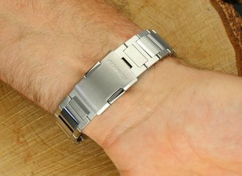 Zegarek męski Casio EDIFICE EFK-100D-3AER – zegarek automatyczny z zieloną tarczą, szafirowym szkłem i rezerwą chodu 40h. Wodoszczelność 100M, odporność magnetyczna (1).jpg
