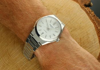 Zegarek męski Casio EDIFICE EFK-100D-7AER – męski zegarek automatyczny z rezerwą chodu 40h, szafirowym szkłem i odpornością magnetyczną. Wodoszczelność 100M, stalowa bransoleta (3).jpg