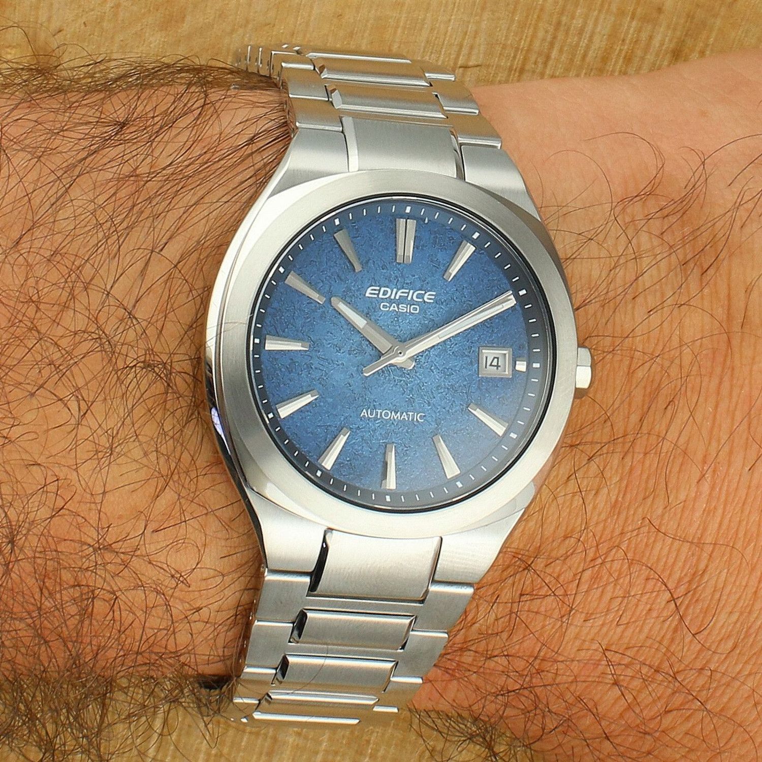 Zegarek męski Casio EDIFICE Automatic EFK-200D-2AER Blue Dial 38 mm.jpg
