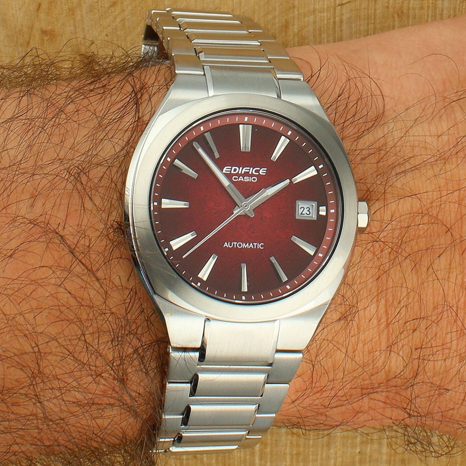 Zegarek męski Casio EDIFICE Automatic EFK-200D-4AER Red Dial 38 mm.jpg