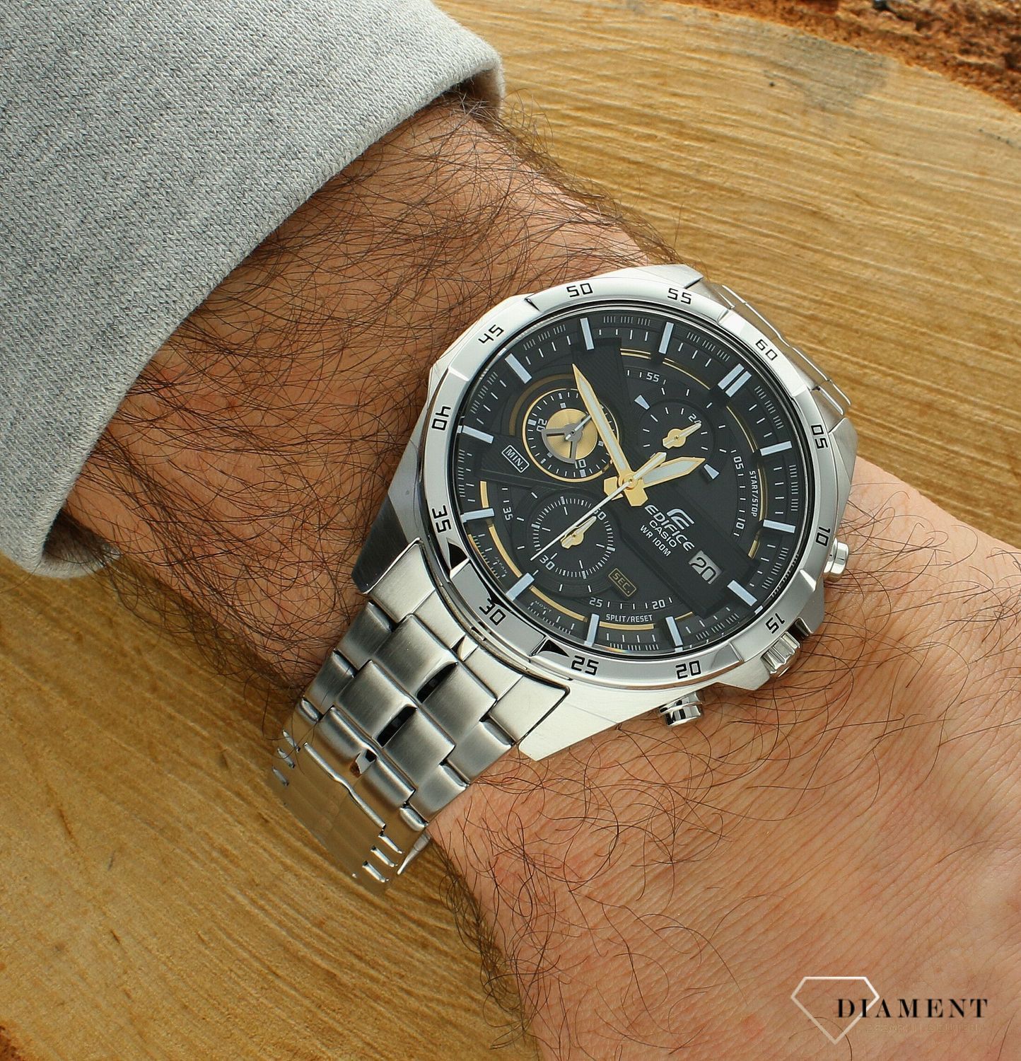 Zegarek męski EDIFICE Casio Classic EFR-556D-1AVUEF. Męski zegarek sportowy Casio Edifice. Zegarek męski ze stoperem Casio Edifice. Męski sportowy zegarek z wysoką wodoszczelnością. Zegarek na bransolecie Casio Edifice na prezent..jpg