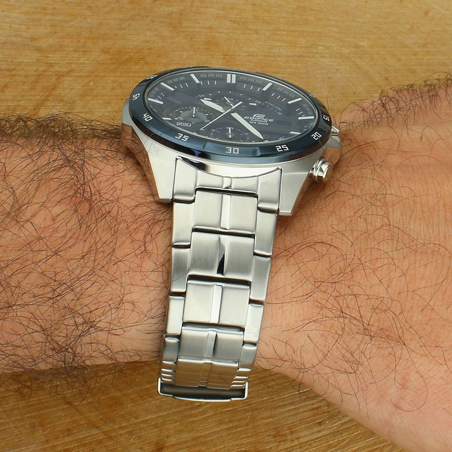Casio Edifice EFR-556DB-2AVUEF – męski zegarek stalowy granatowy chronograf 100M (2).jpg