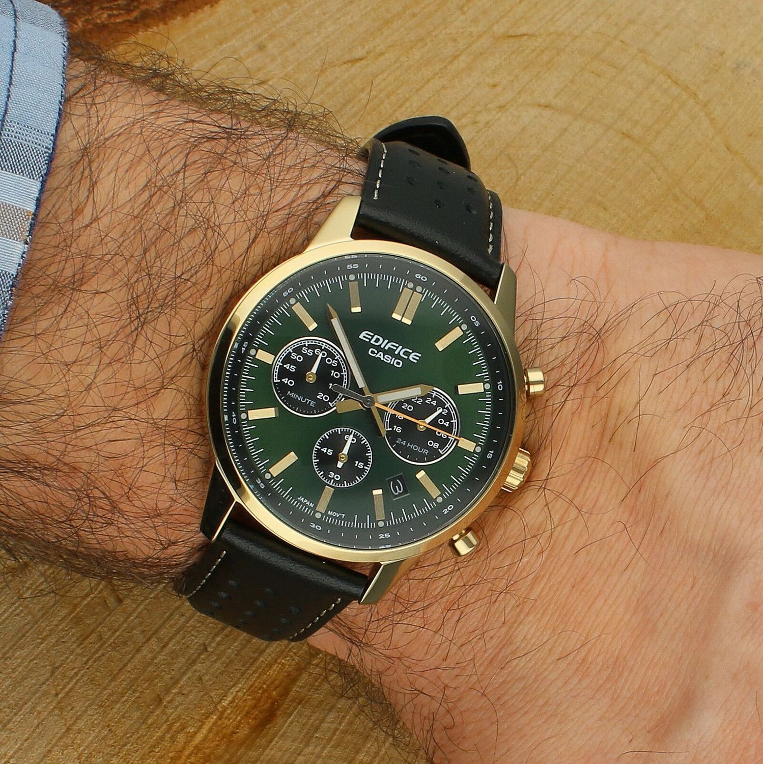 Zegarek Casio Edifice EFR-575CL-3AEF – Złoto i zieleń w sportowej elegancji.jpg