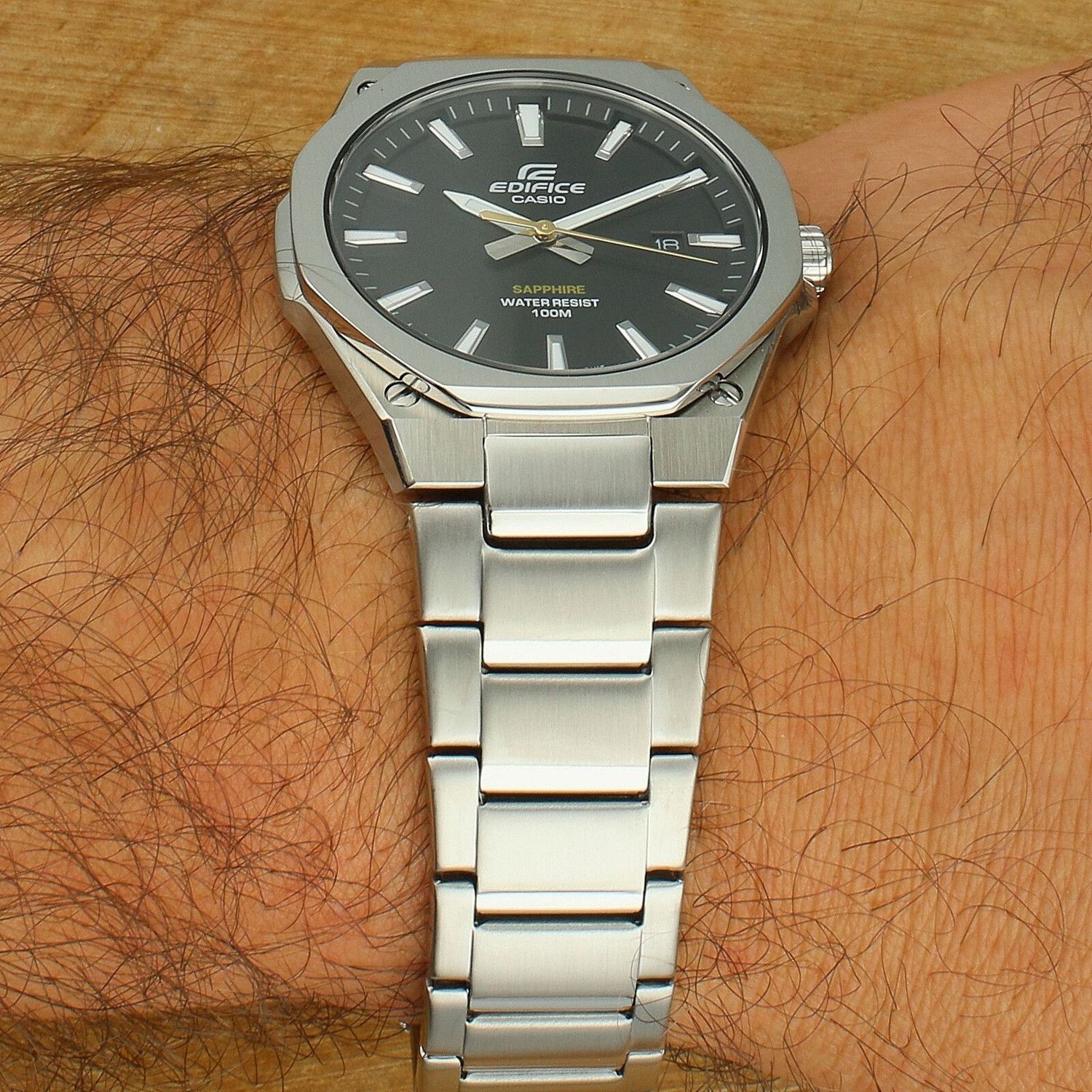 Zegarek męski Casio EDIFICE EFR-S108D-1AVUEF Szafirowe Szkło Stalowy 100Ms.jpg