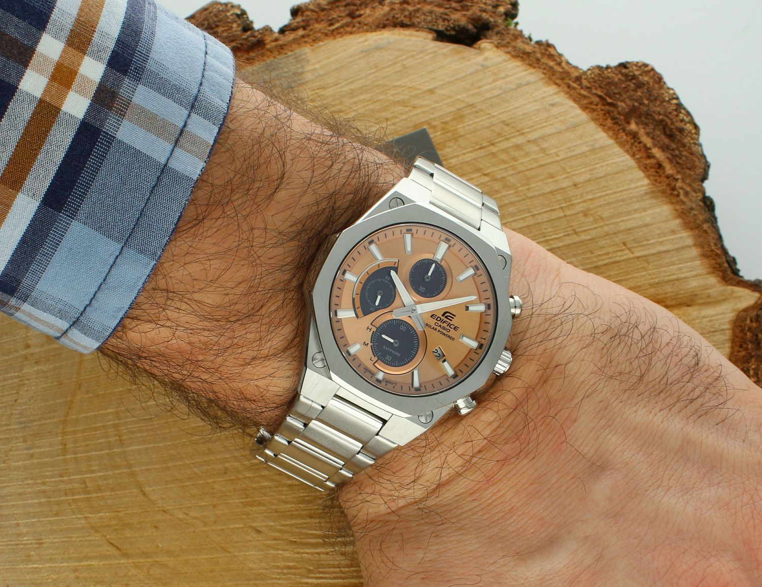 Zegarek męski Casio Edifice Sapphire EFS-S570D-5AUEF pomarańczowa tarcz. Zegarek Casio solarny. Zegarek męski ze szkłem szafirowym. Zegarek na prezent dla mężczyzny..jpg