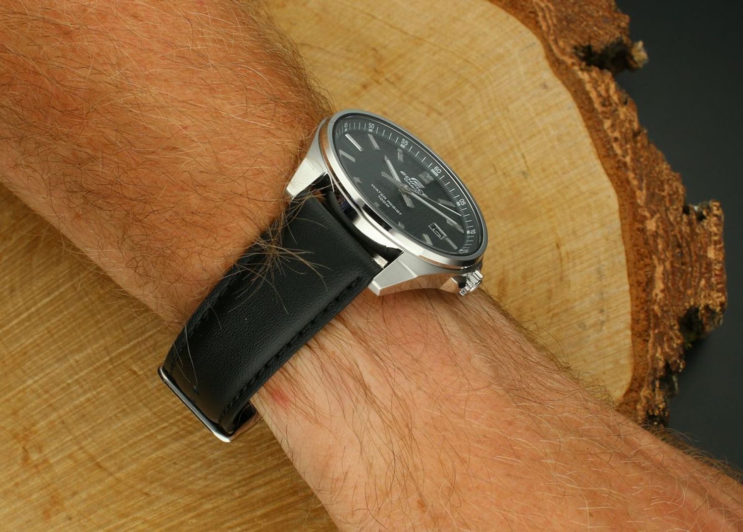 Zegarek męski Casio EDIFICE EFV-150L-1AVUEF – skóra, WR 100M.jpg