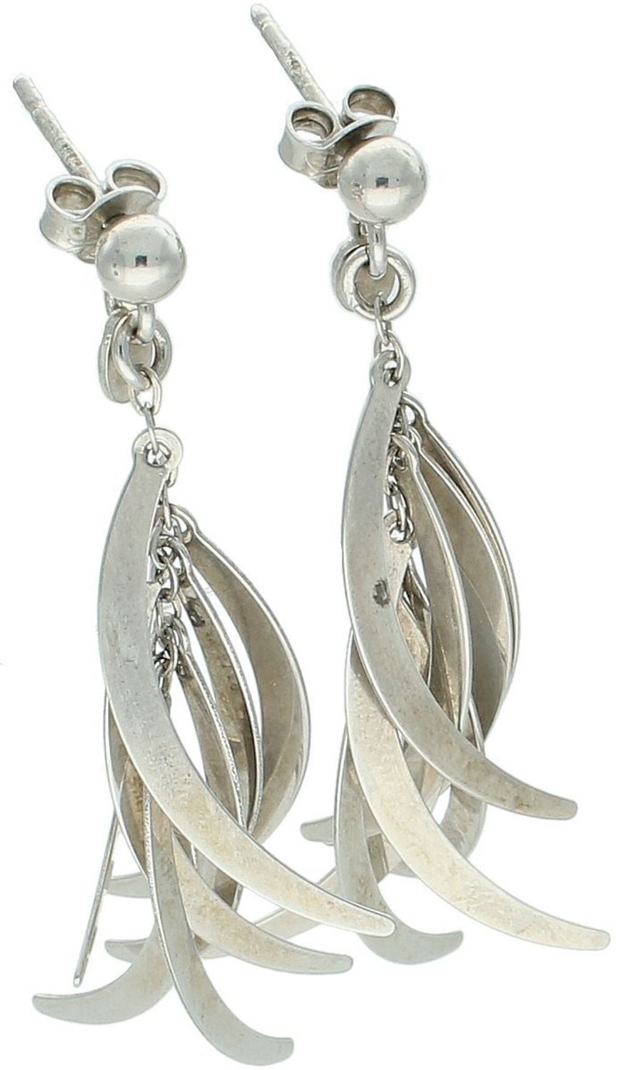 Eleganckie kolczyki srebrne 925 z wiszącymi blaszkami. Długość 4,5 cm, szerokość 1,5 cm, zapięcie sztyft. Minimalizm i styl w jednym dodatku.1.jpg