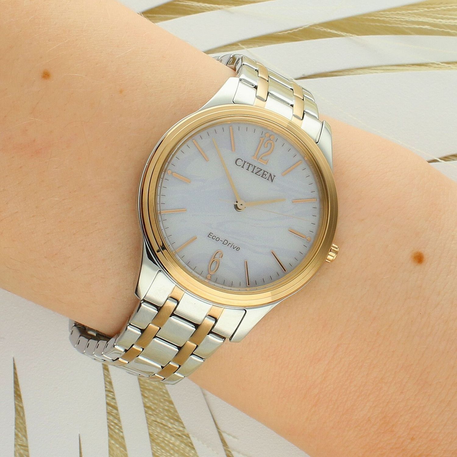 Citizen EM0416-78A Elegance Eco-Drive – damski zegarek solarny biały, stal dwukolorowa damski zegarek.jpg