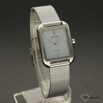 Zegarek damski na złotej bransolecie w kształcie prostokątnym to minimalistyczny, elegancki zegarek marki Citizen o numerze katalogowym EM0491-81D.  (1).jpg