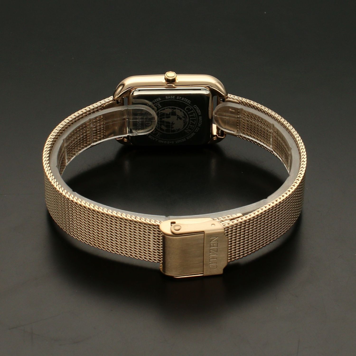 Zegarek damski na bransolecie w kolorze różowego złota Citizen EM0493-85P.jpg