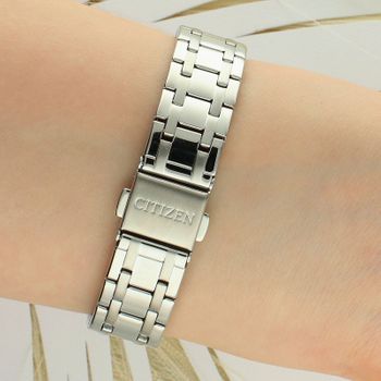 Citizen EM0500-73A Elegance Eco-Drive – damski zegarek solarny ze białą tarczą zapięcie.jpg