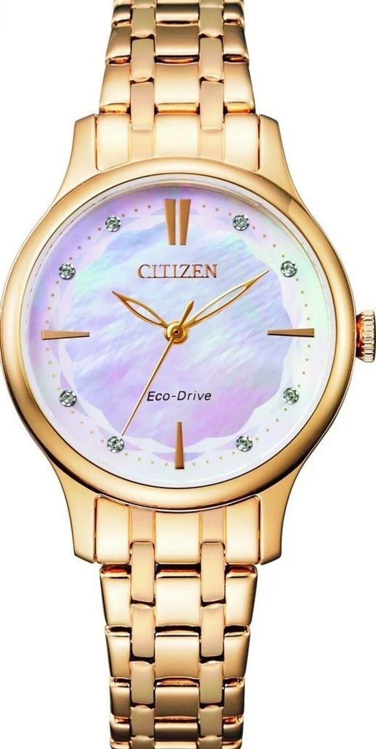 Zegarek damski Citizen Solar Classic z perłową tarczą EM0893-87Y. Zegarek Citizen z perłową tarczą. Zegarek damski w złotym kolorze. Zegarek damski subtelny i klasyczny. Zegarek EcoDrive idealny na prezent dla kobiety.  (2).jpg