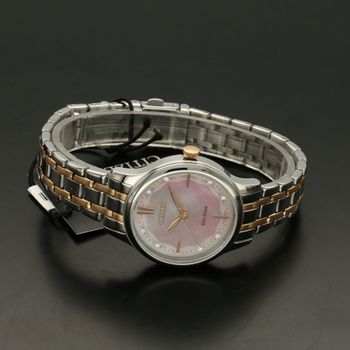 Elegancki zegarek damski na bransolecie Citizen zasilany światłem Eco-Drive EM0896-89Y (3).jpg