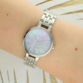 Citizen EM0990-81Y Classic L Eco-Drive – damski zegarek solarny srebrny.jpg