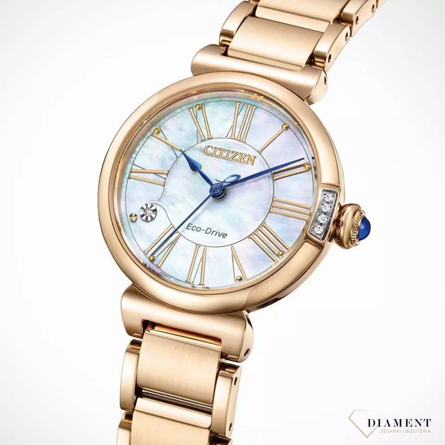 Zegarek damski Citizen Eco-Drive May Bells w złotym kolorze EM1063-89D.  Zegarek damski solarny. Darmowa dostawa. Zegarki damskie na prezent. Zegarek damski złoty. Zegarek damski z perłową tarczą.5.jpg