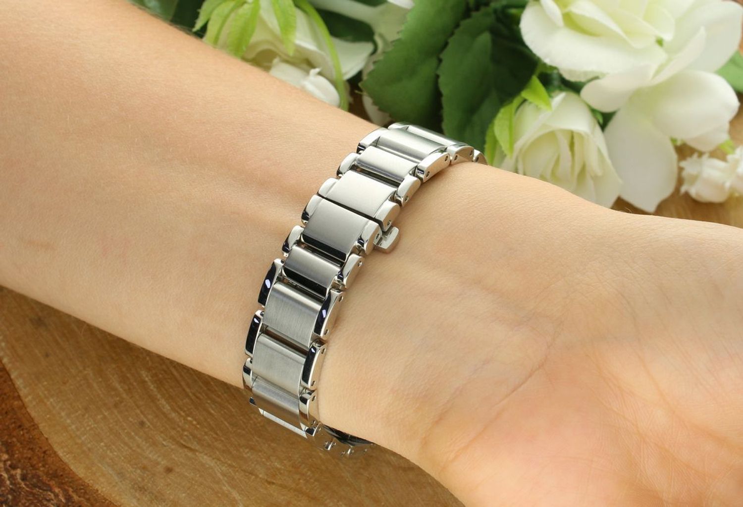 Zegarek damski Citizen Eco-Drive May Bells EM1070-83D.  Zegarek damski solarny. Darmowa dostawa. Zegarki damskie na prezent. Zegarek damski srebrny. Zegarek damski z perłową tarczą.1 — kopia.jpg