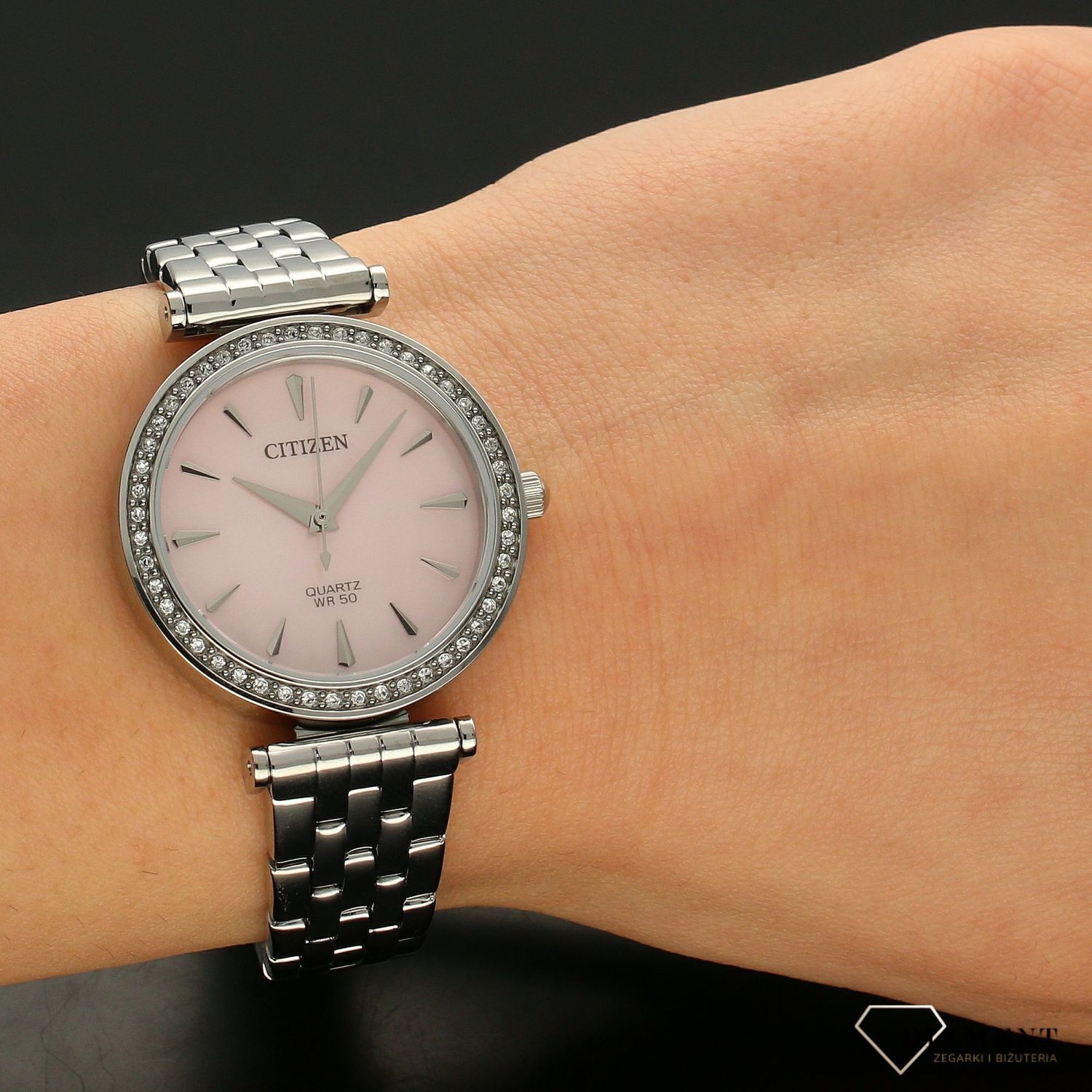 Zegarek damski na bransolecie Citizen ER0210-55Y w kolorze złoto srebrnym..jpg