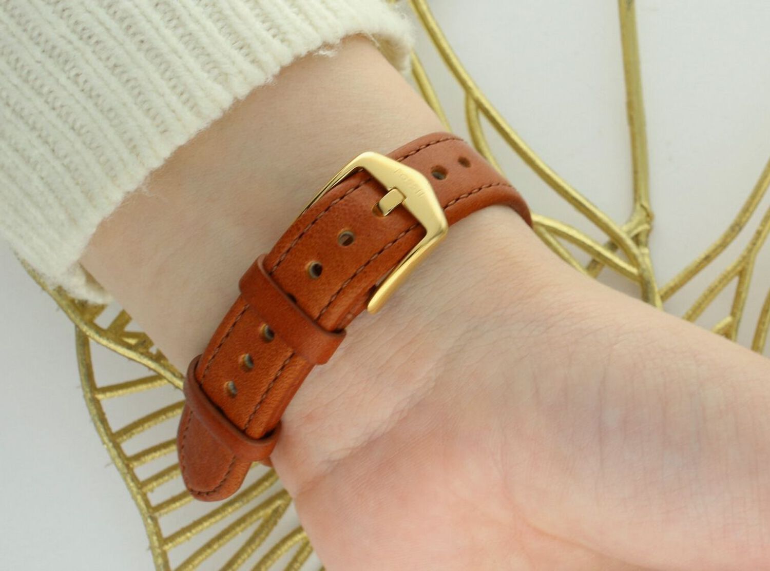 Fossil Raquel ES5307 – damski zegarek złoty z perłową tarczą i brązowym skórzanym paskiem ES5307.jpg