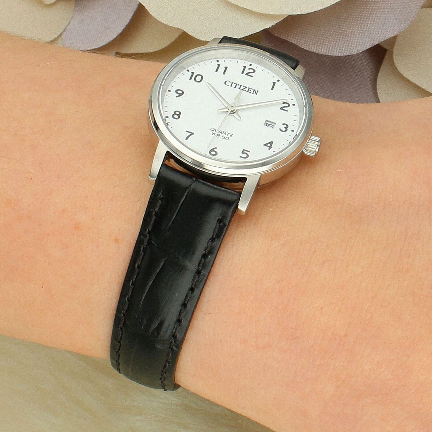 Zegarek damski na pasku Citizen Eco-Drive EU6090-03A.jpg