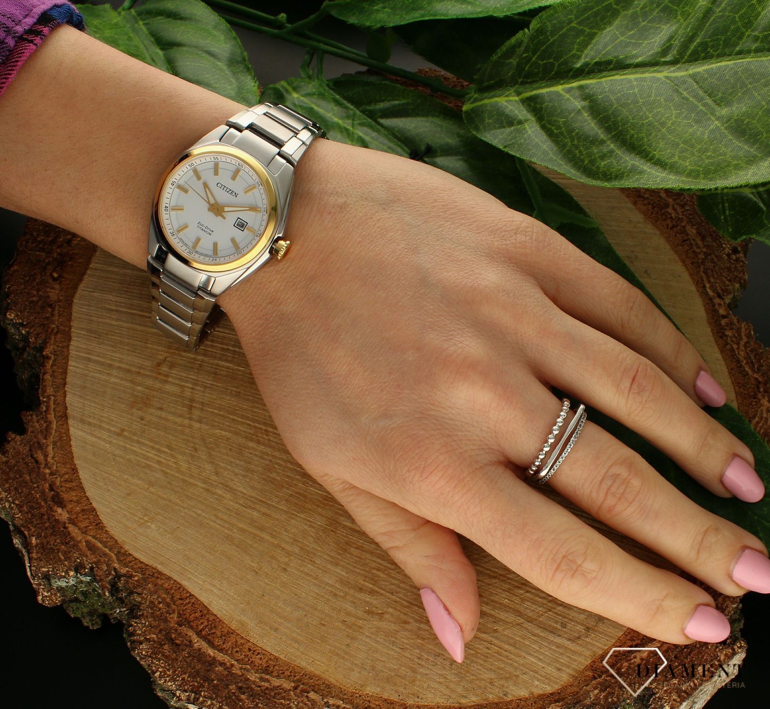 Zegarek damski na bransolecie Citizen Super-Titanium EW1264-50A.jpg