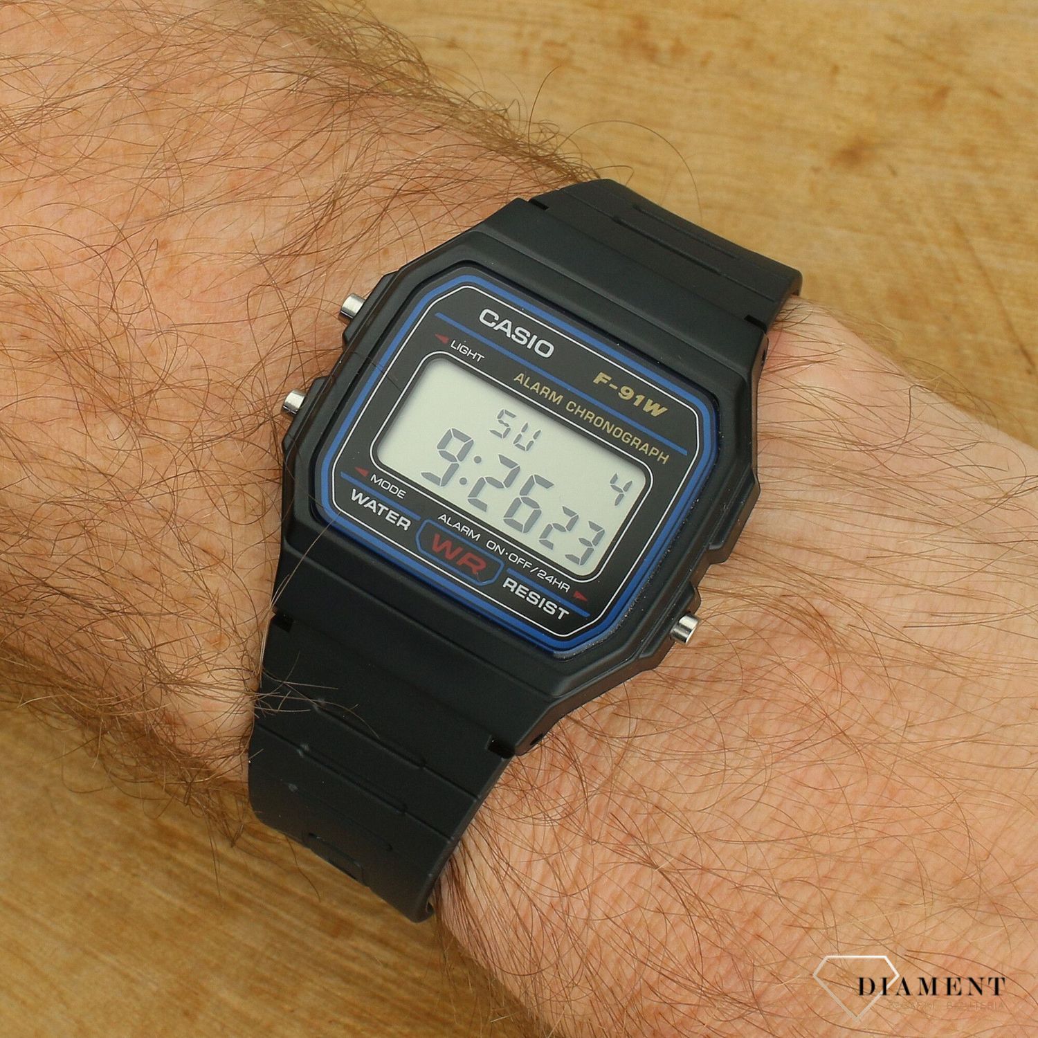 Zegarek Casio F-91W-1YEG – klasyczny cyfrowy zegarek z legendarnym designem w.jpg
