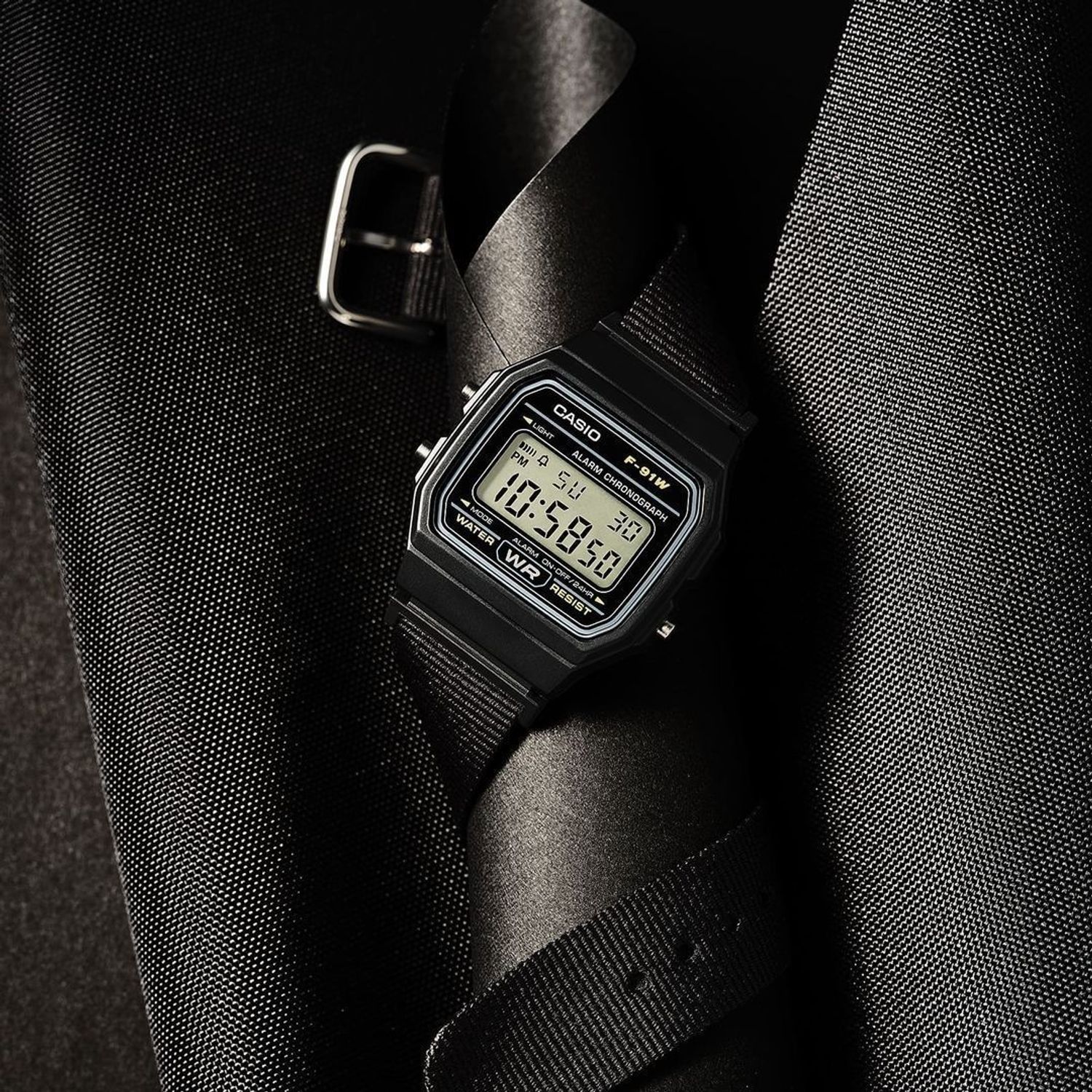 Zegarek Casio F-91WF-1AEF – zegarek cyfrowy czarny na pasku materiałowym (1).jpg