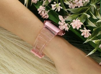 Zegarek Casio F-91WS-4EF – różowy zegarek cyfrowy w stylu vintage z podświetleniem LED, stoperem, alarmem i automatycznym kalendarzem. Stylowy i funkcjonalny zegarek z darmowym grawerem! (3).jpg