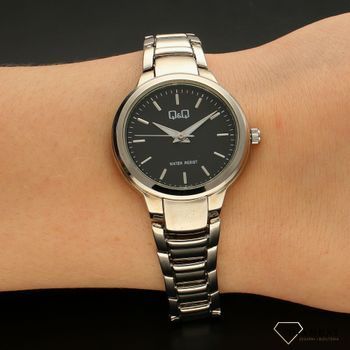 Zegarek damski na bransolecie QQ F499-802. Zegarek na srebrnej bransolecie. Zegarek z czarną tarczą. Zegarek damski klasyczny. Zegarek elegancki dla kobiety (2).jpg