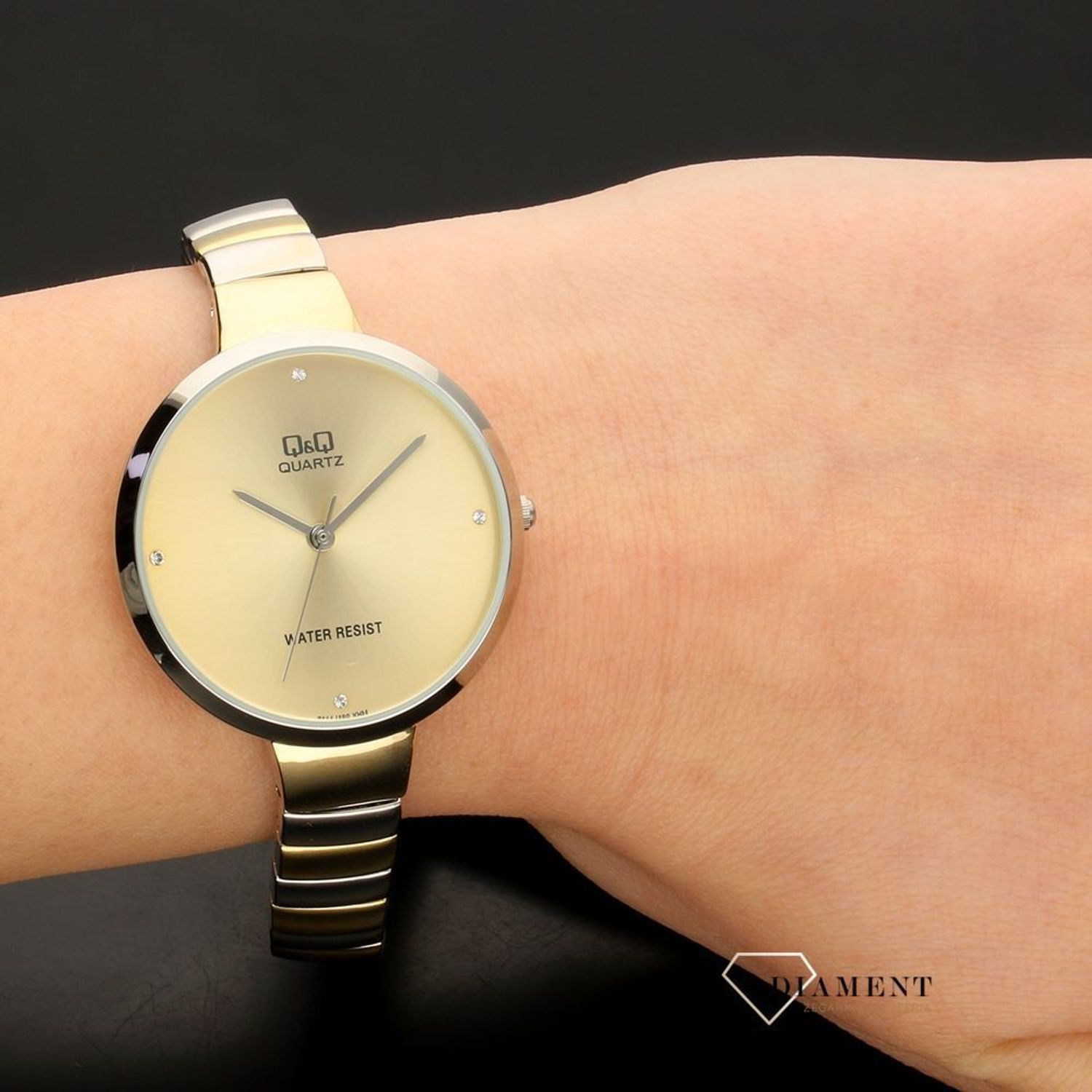 Damski zegarek Q&Q Classic F611-400 (1).jpg