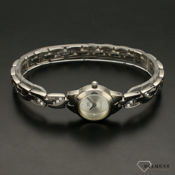 Zegarek damski biżuteryjny QQ F627-201. Zegarek z cyrkoniami. Zegarek na biżuteryjnej bransolecie. Zegarek damki stylowy. Zegarek w kolorze srebrnym. Idealny na prezent dla kobiety (5).jpg