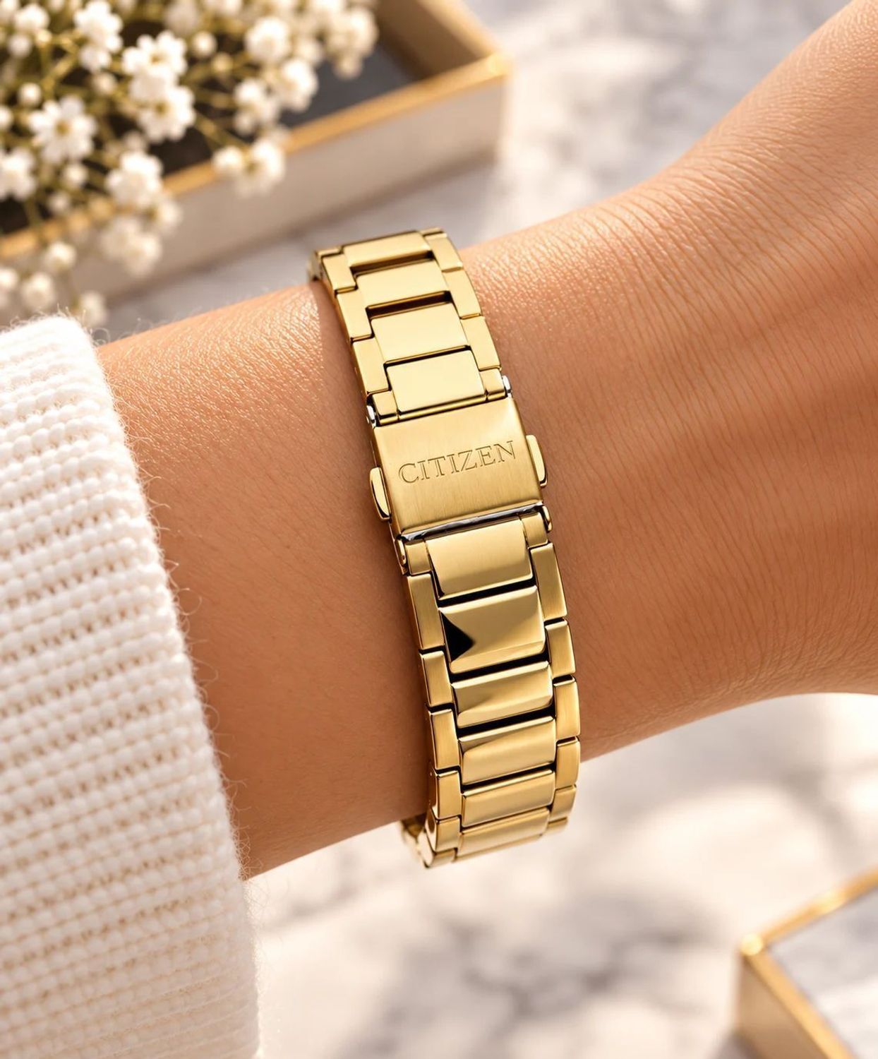 Zegarek damski Citizen Trendy Colors Eco-Drive FE6122-64A – złoty zegarek z białą tarczą.jpg