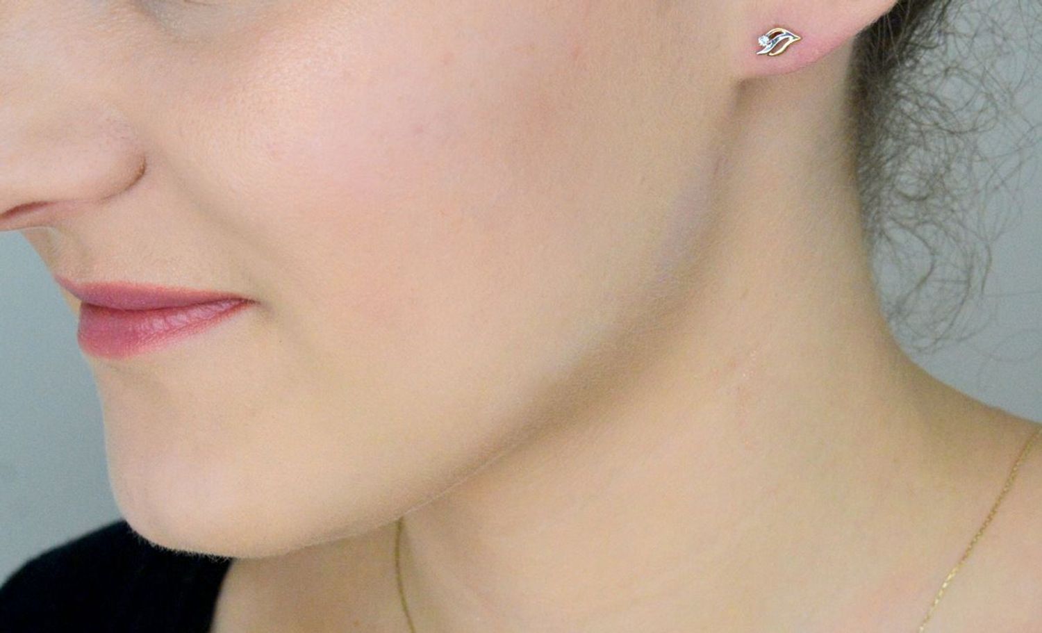 Kolczyki eleganckie złote 585 z cyrkonią i białym złotem FJP000000-029.jpg