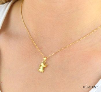 Złota zawieszka 585 aniołek diamentowany FJZ000000-039 to klasyczny element biżuterii mogącej pięknie ozdobić każdy kobiecy dekolt. To dodatek, który nie tylko pozw.JPG