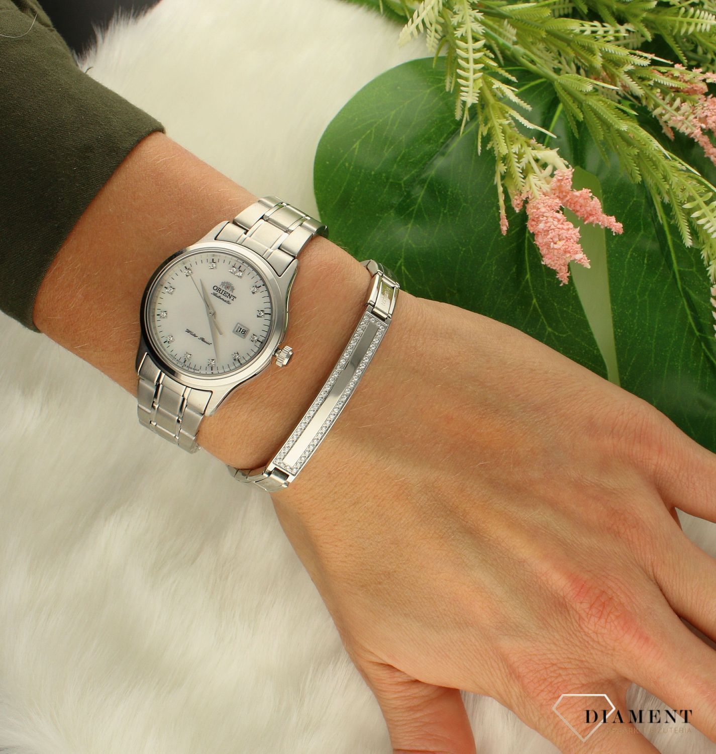 Zegarek damski na bransolecie, mechanizm automatyczny Orient FNR1Q004W0.webp