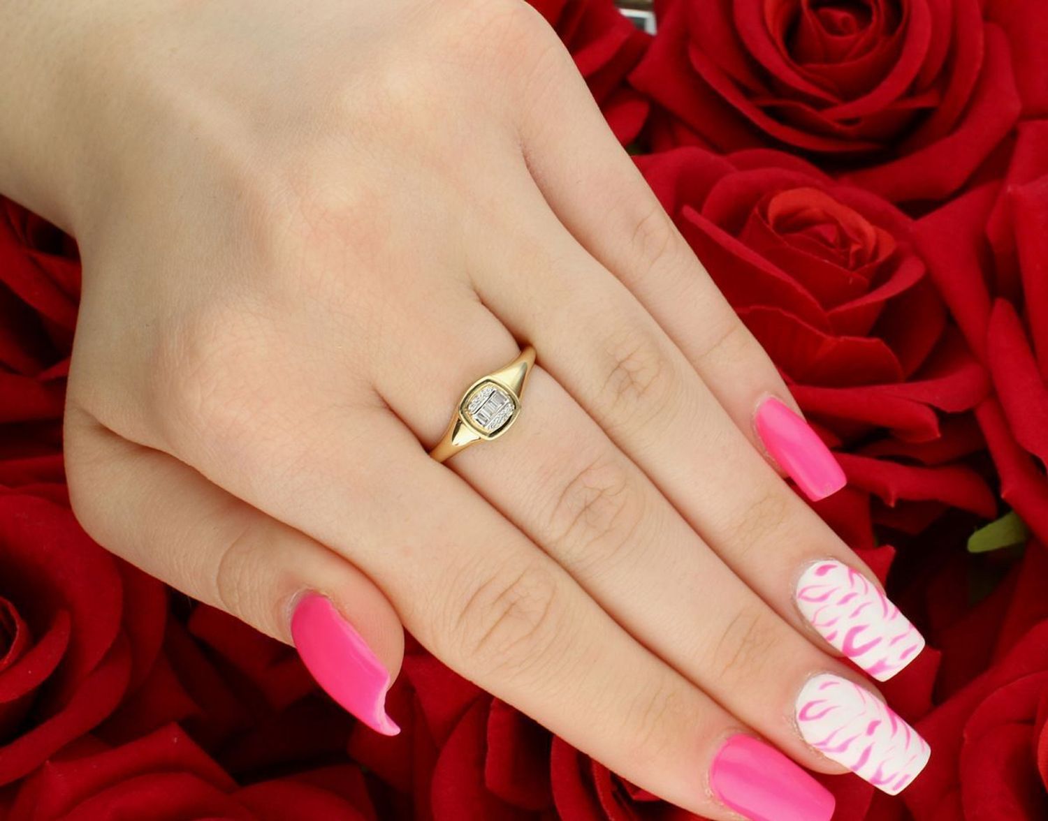 Złoty pierścionek z diamentami 0,72ct GHSI – FR21949Y, rozmiar 15, próba 585 Au.jpg