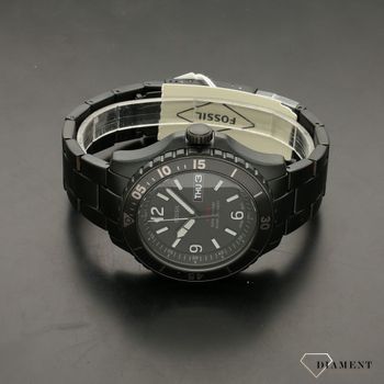 Zegarek męski z koperta pokrytą czarną powłoką PVD. Zegarek męski ze szkłem mineralnym i czarną, wyraźną tarczą. Idealny pomysł na prezent dla mężczyzny (4).jpg