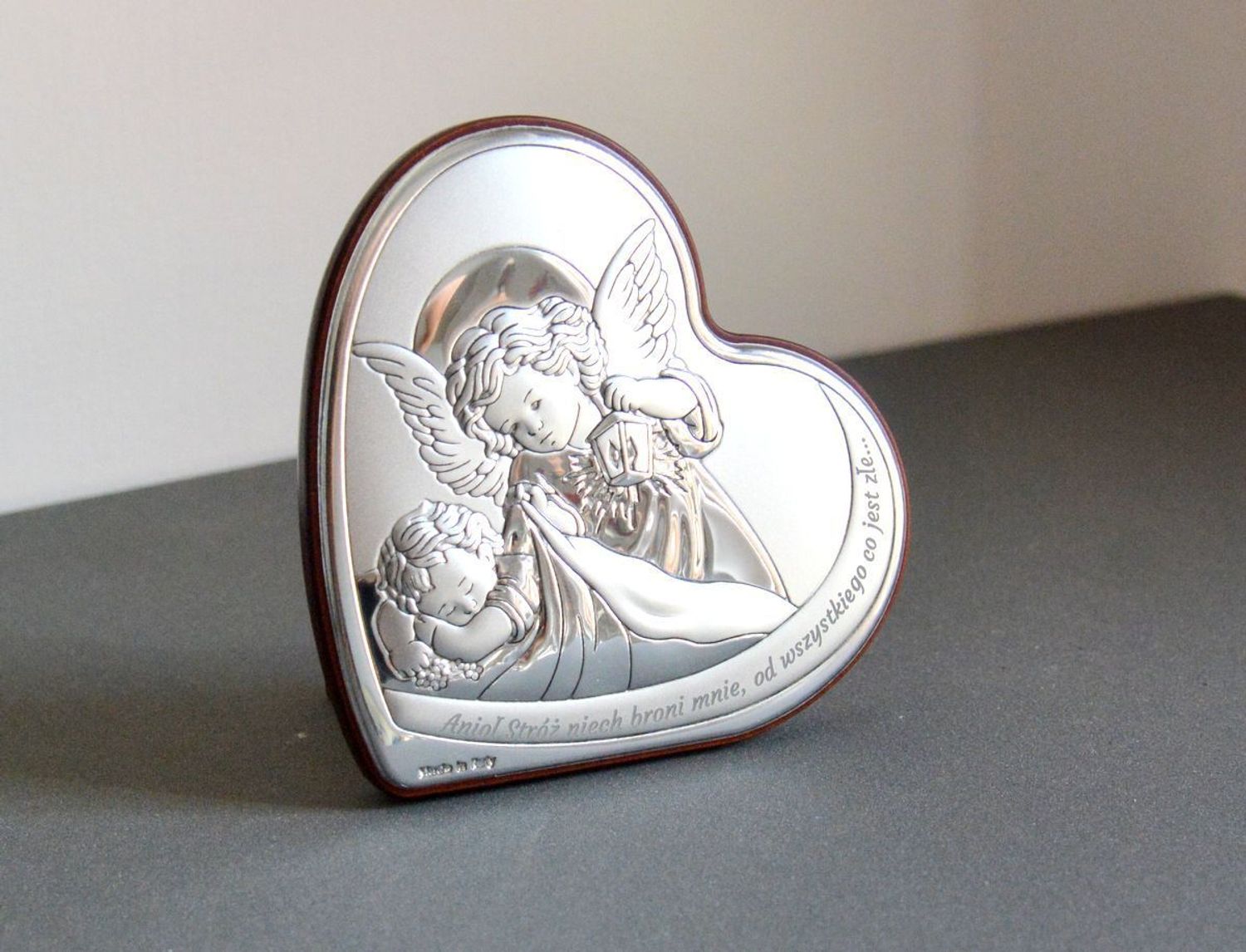 Srebrny obrazek na Chrzest Pamiątka Chrztu Świętego Anioł Stróż 8,5X8,7 FU820408S3. Niezwykły obrazek srebrny z wizerunkiem Aniołków w kształcie serca to idealny prezent na Chrzest Święty..jpg